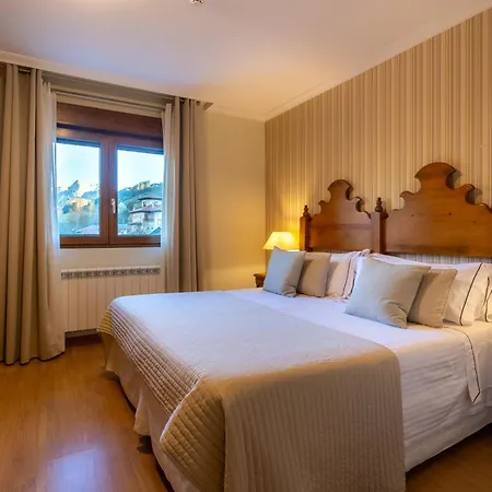 El Corcal De Liebana Gasthuis 3*
