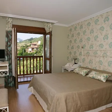 Gasthuis El Corcal De Liebana 3*